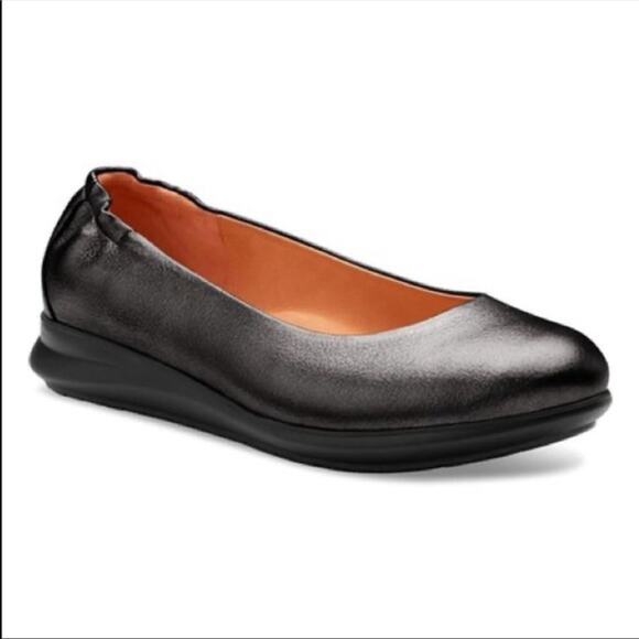 Samuel Hubbard Freedom Dance Pewter Leather Slip On Flats Women Size 7.5M - Picture 1 of 7